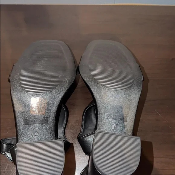 Dream Pairs Black Block Heel Sandals - Picture 5 of 5